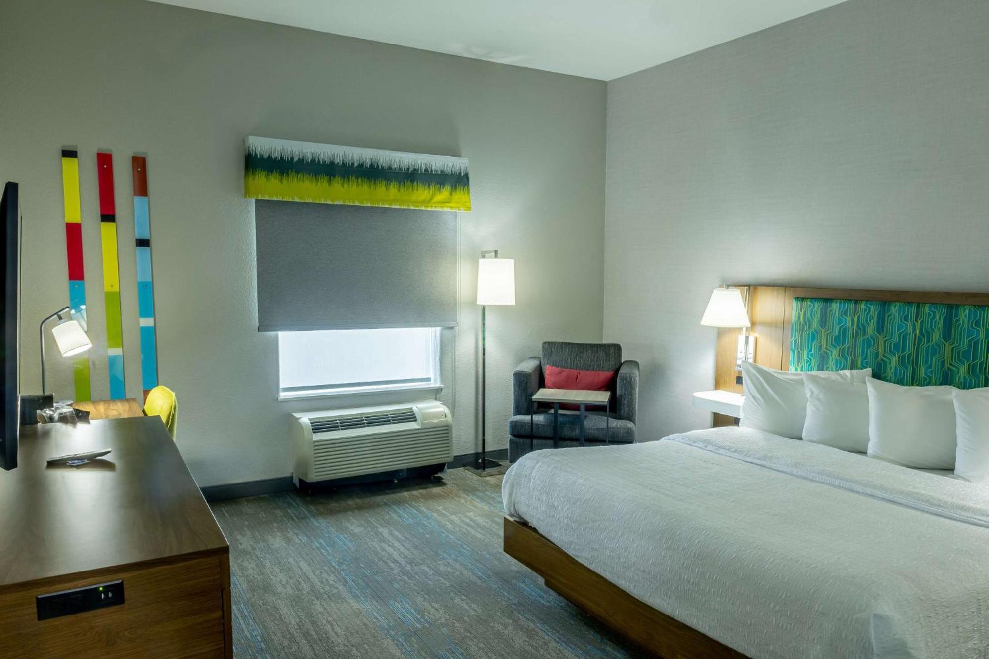 Hampton Inn & Suites Cleburne Exterior photo